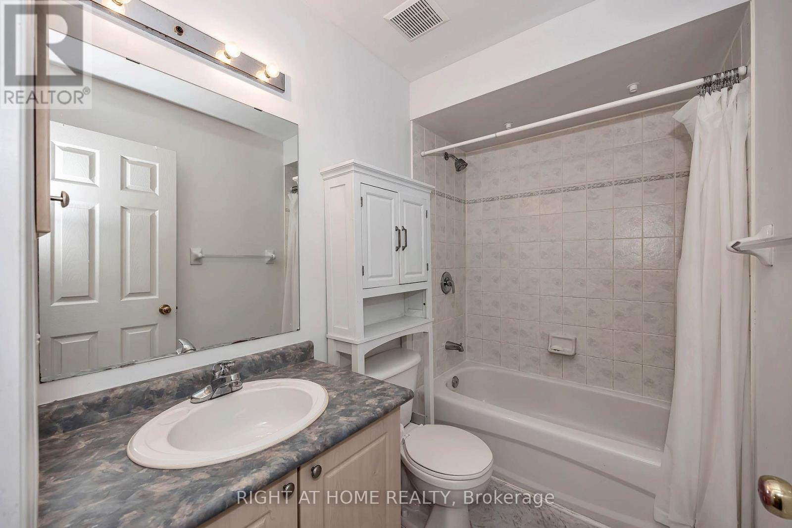 3 Bed, 3 Bath House for Rent in Ottawa – 1 KINCARDINE DRIVE, Ottawa – MLS# X13600166 - Image 22