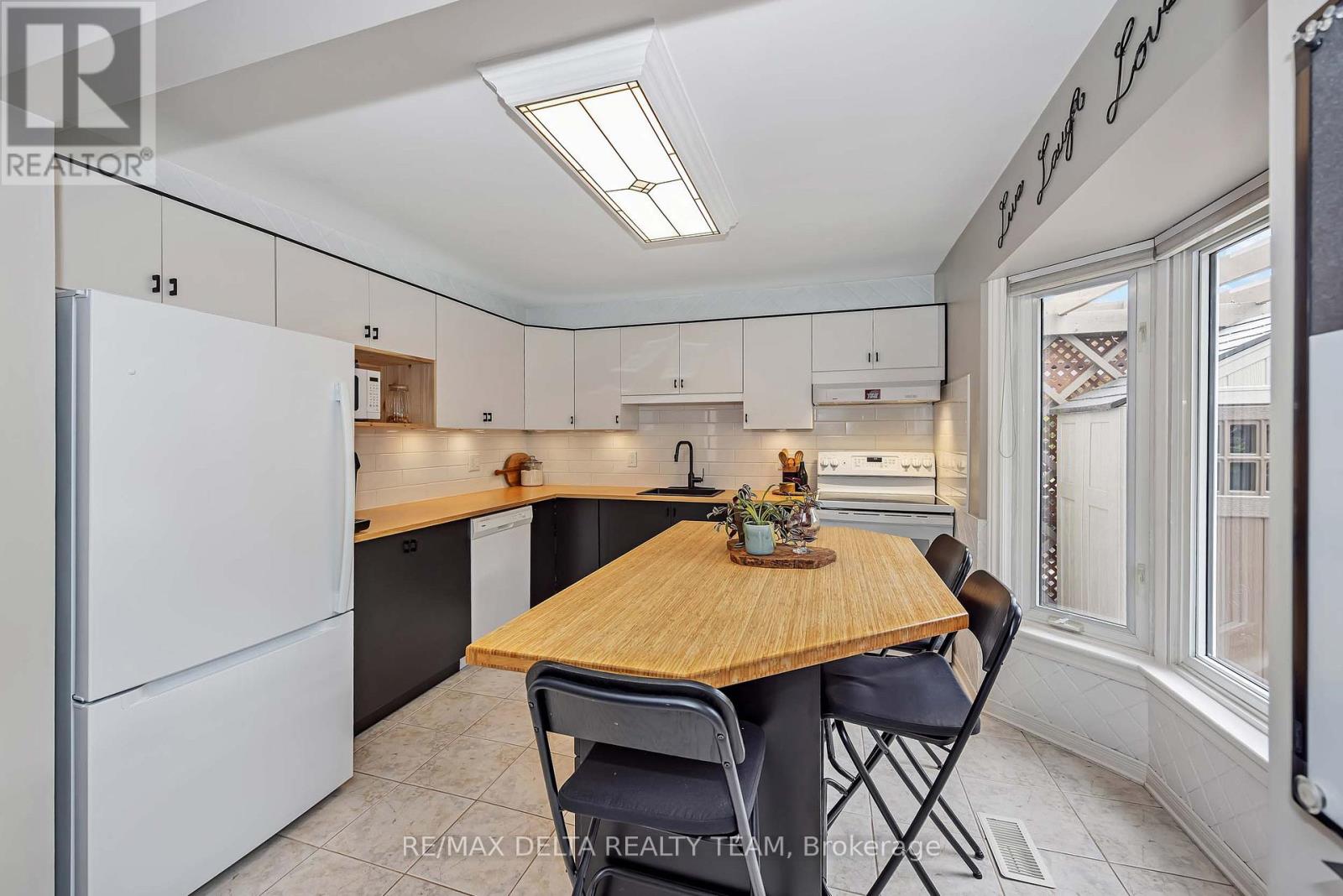 1471 KAMOURASKA CIRCLE - 13