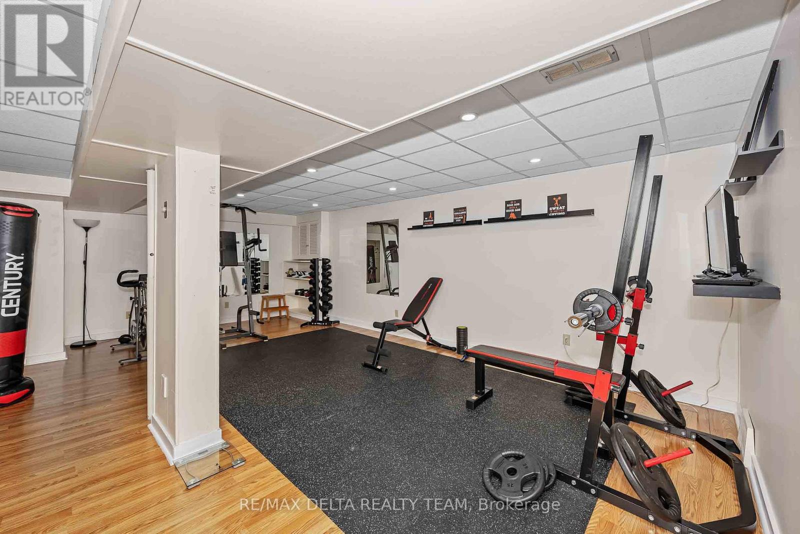 1471 KAMOURASKA CIRCLE - 34
