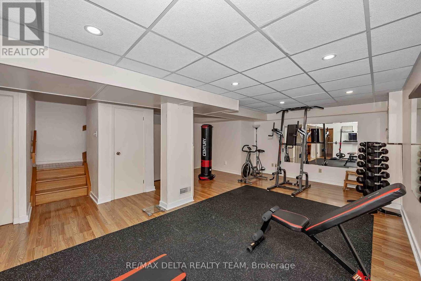 1471 KAMOURASKA CIRCLE - 35