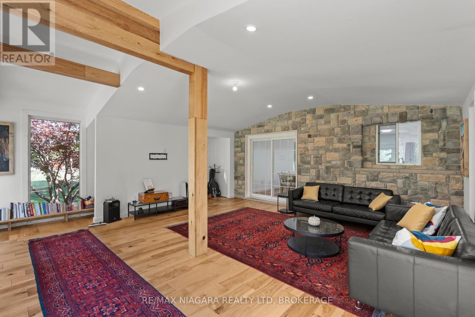 1546 NIGH ROAD - 15