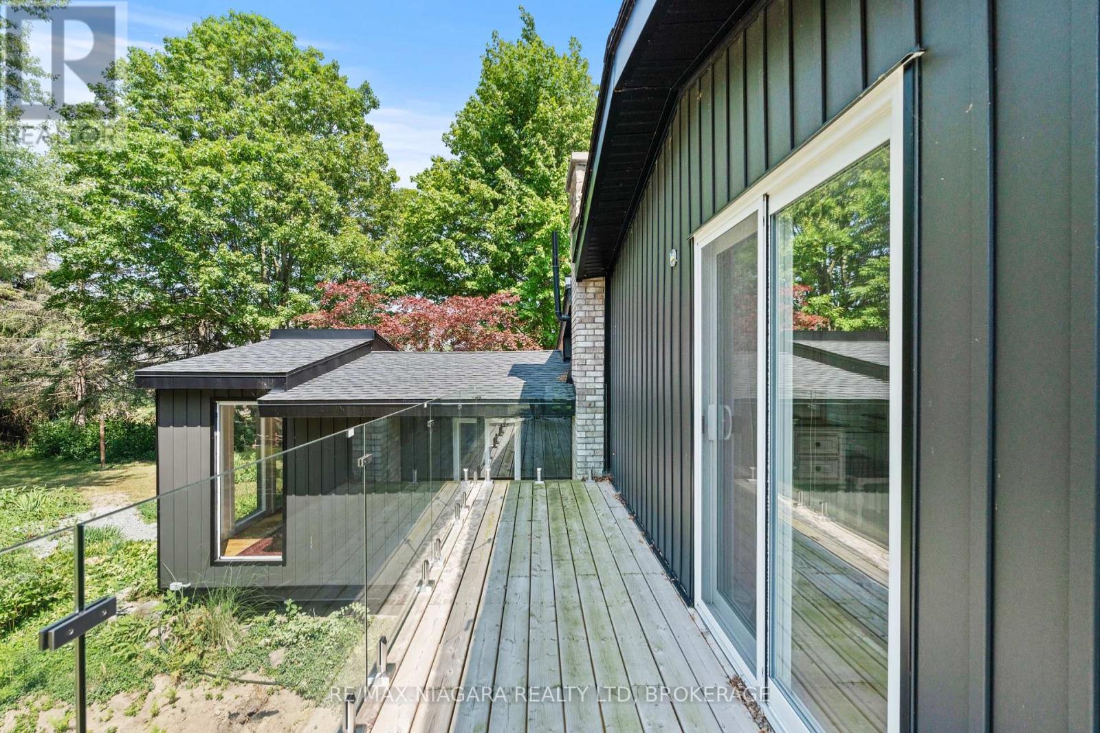 1546 NIGH ROAD - 24