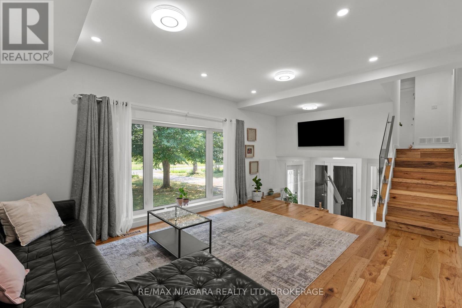 1546 NIGH ROAD - 7