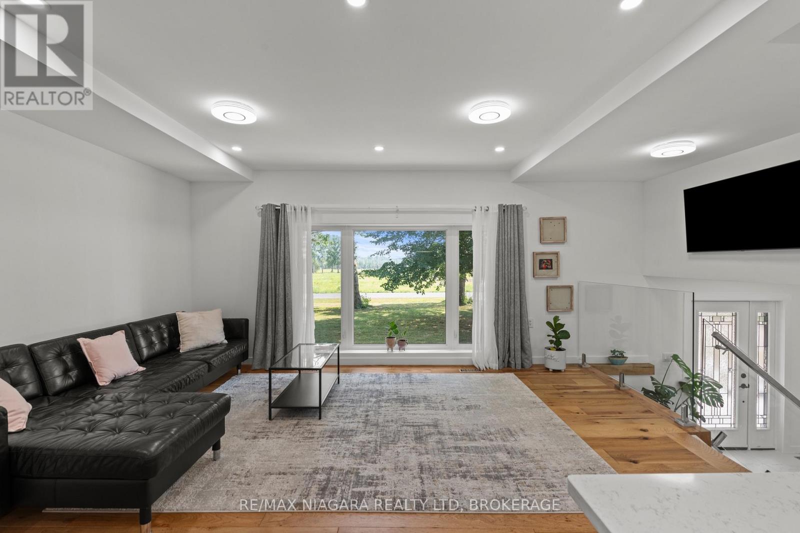 1546 NIGH ROAD - 8