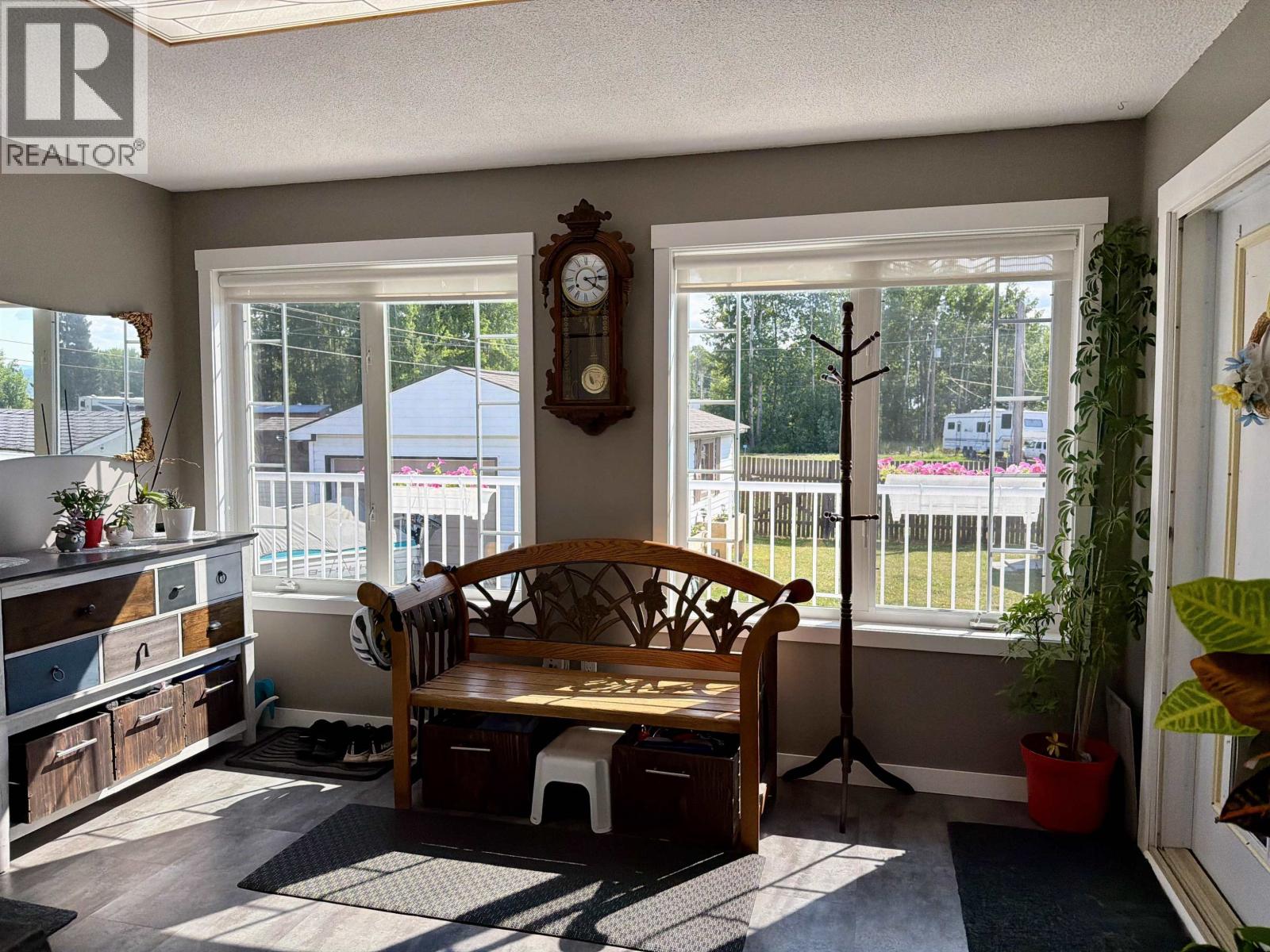 13 NADINA CRESCENT - 16