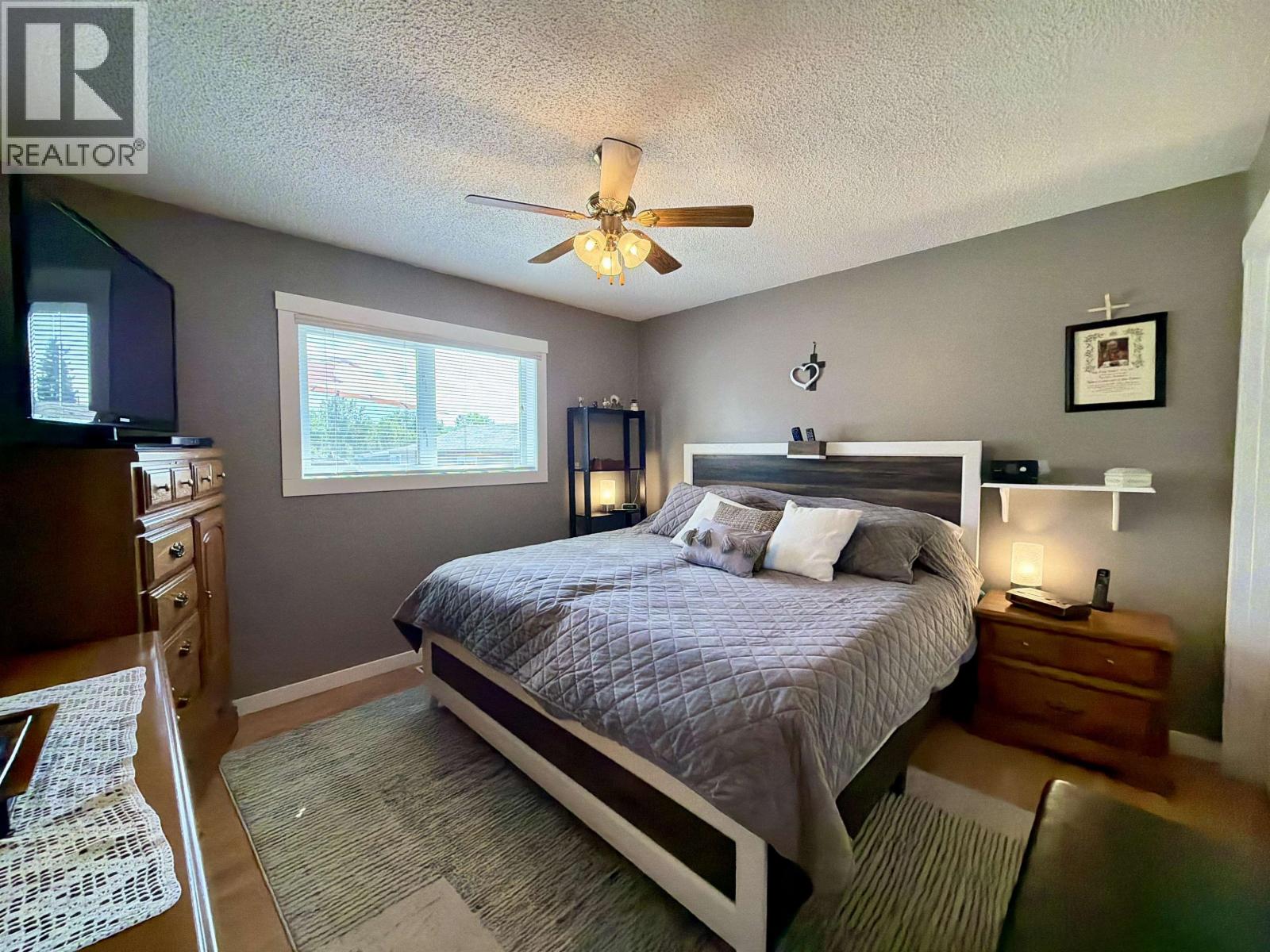 13 NADINA CRESCENT - 31