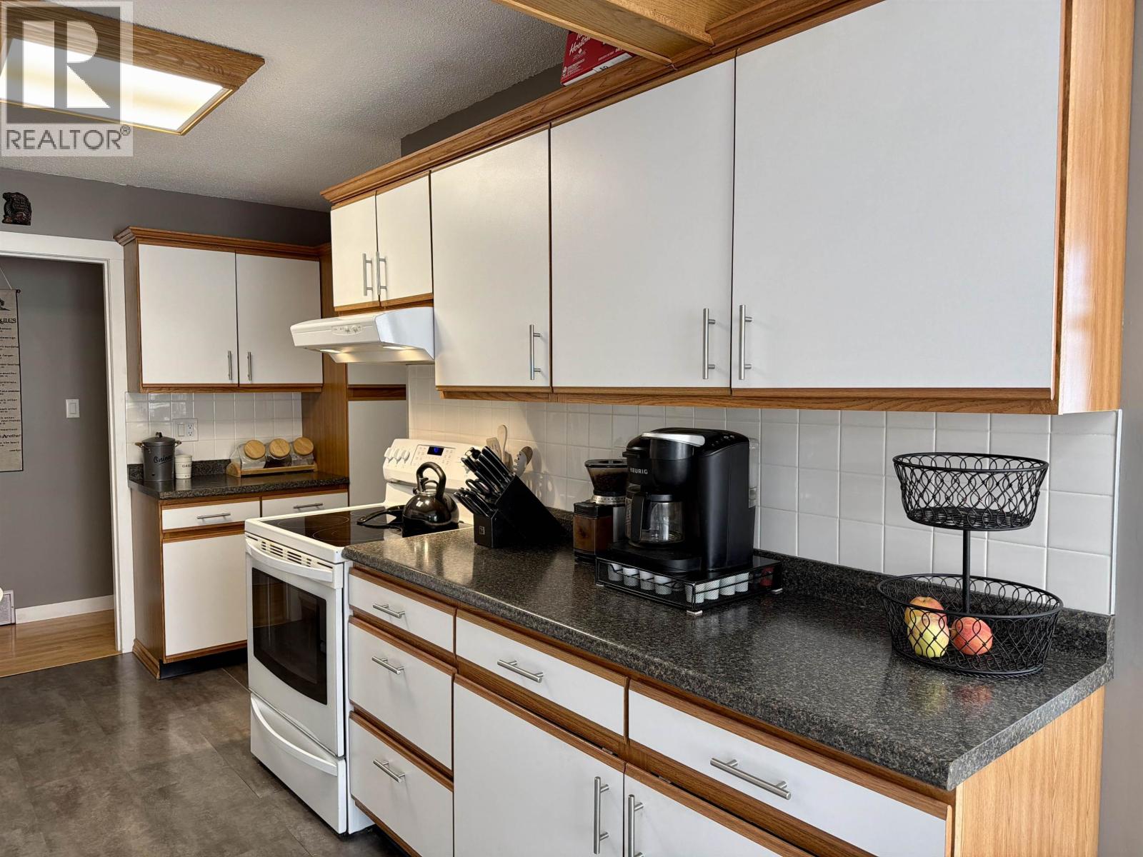 13 NADINA CRESCENT - 9