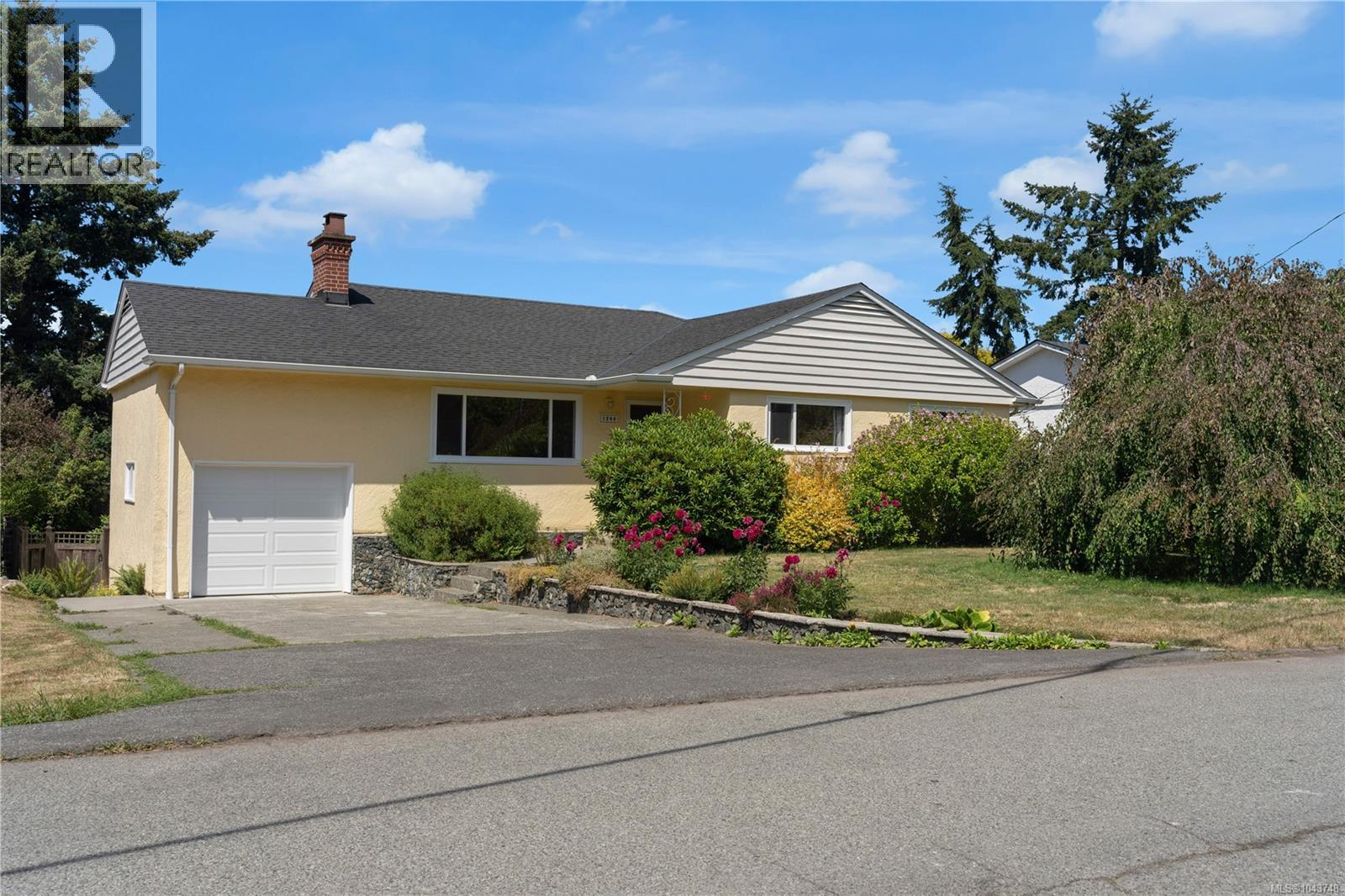 1260 Palmer Rd - 1