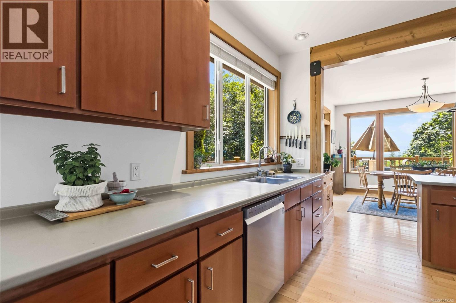 4570 Otter Point Pl, Sooke