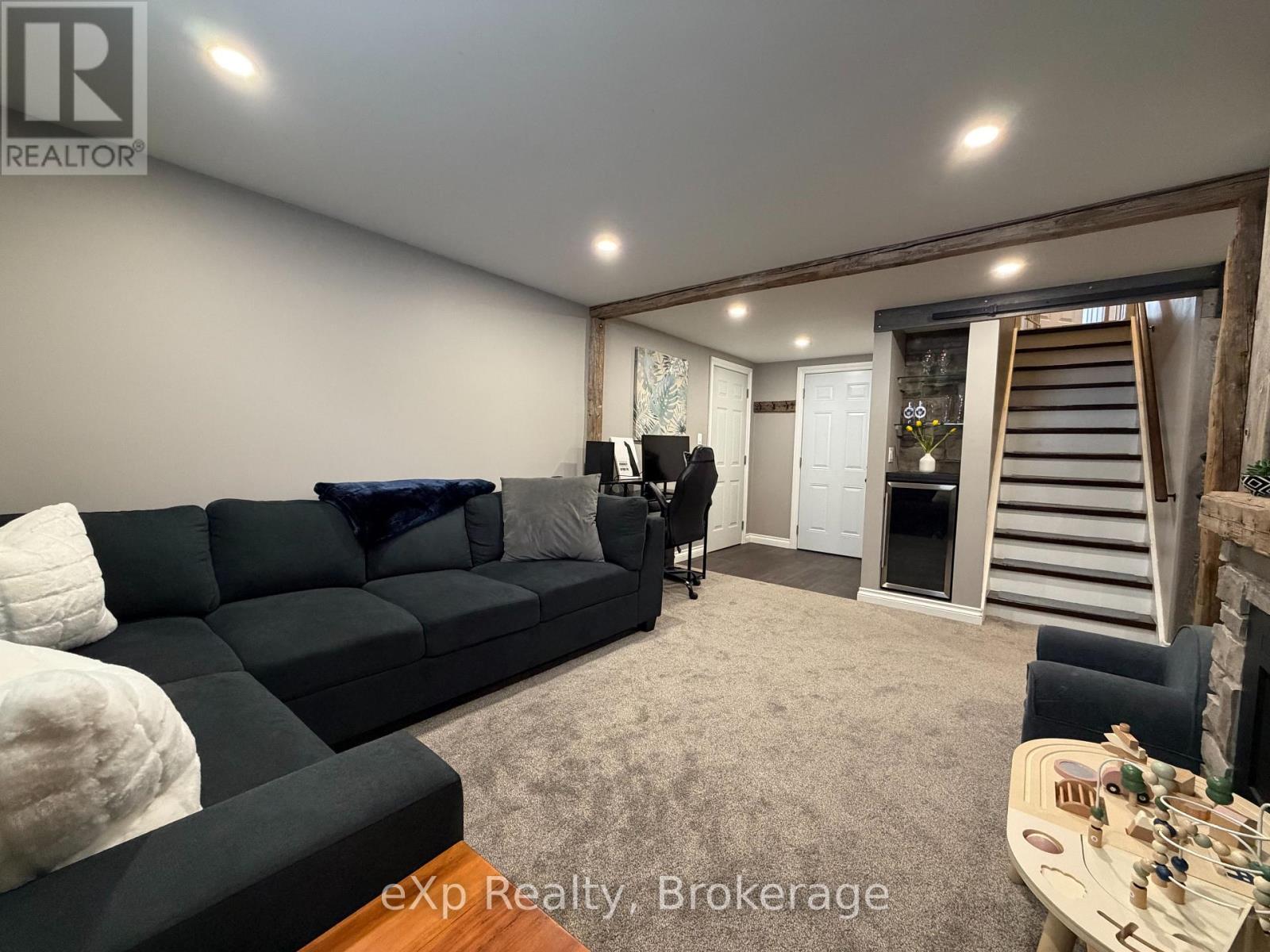 13 BROWNS AVENUE - Image 15