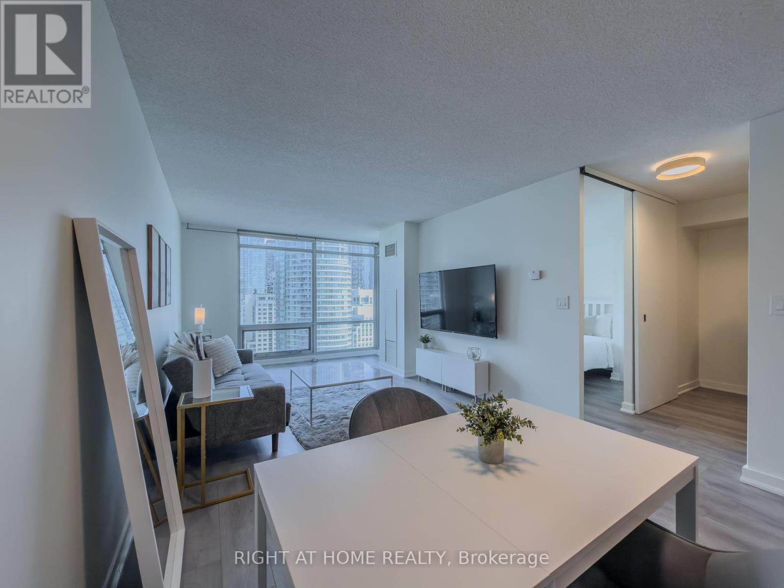 #2611 81 NAVY WHARF COURT - 13