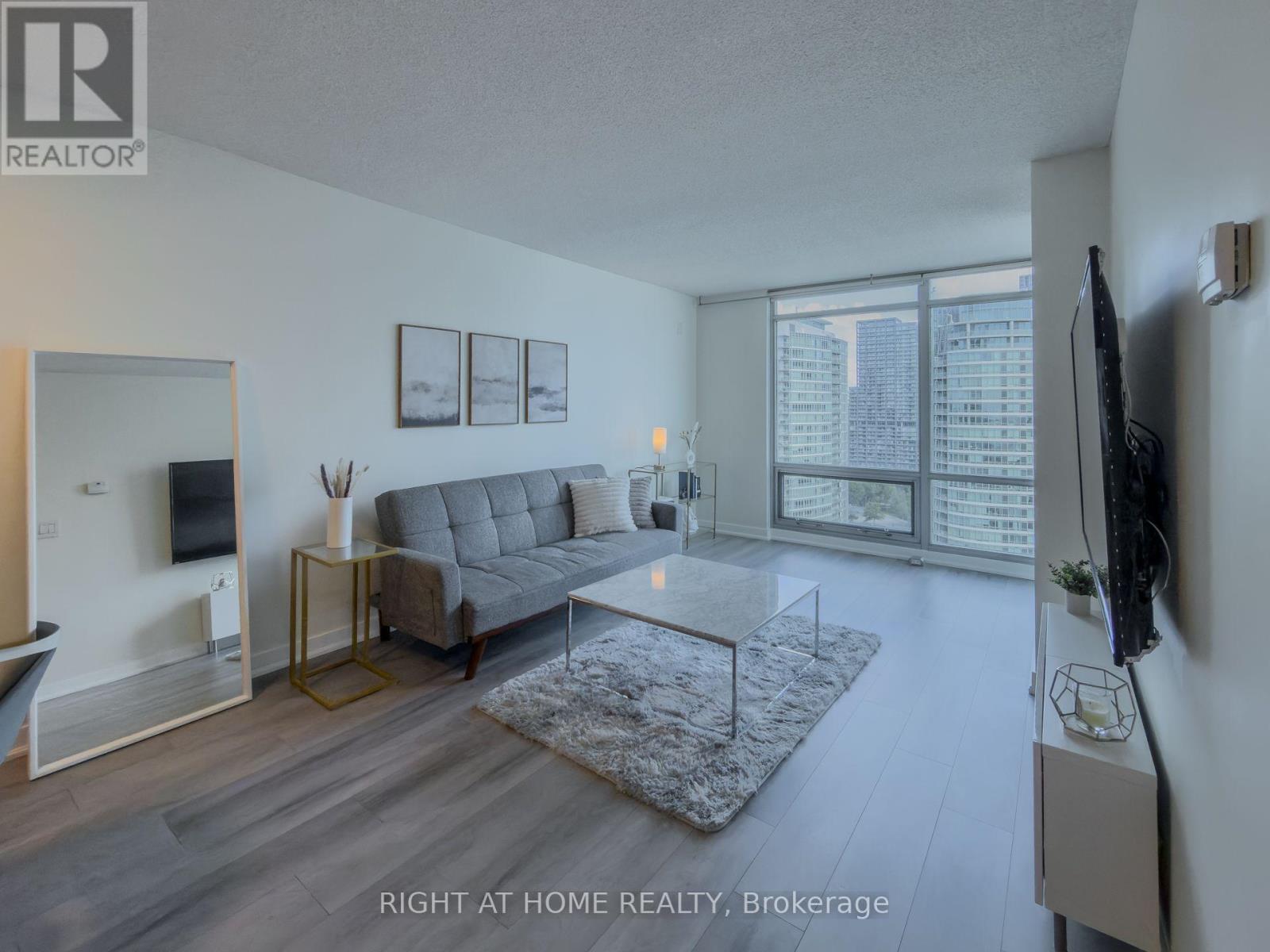 #2611 81 NAVY WHARF COURT - 7