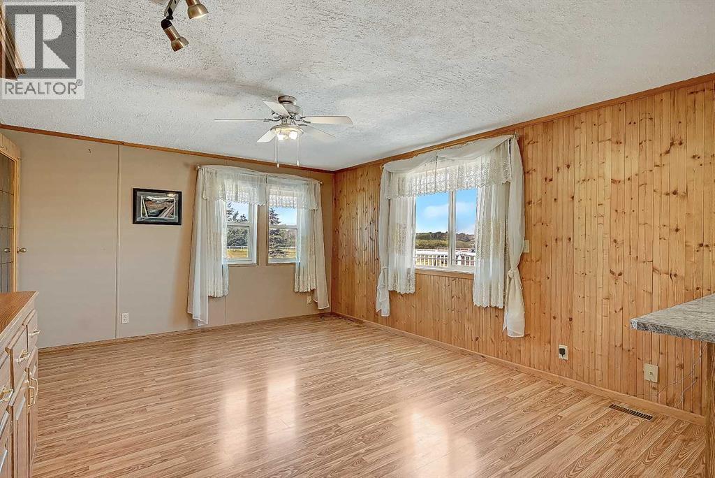 743073 Highway 2 - 19