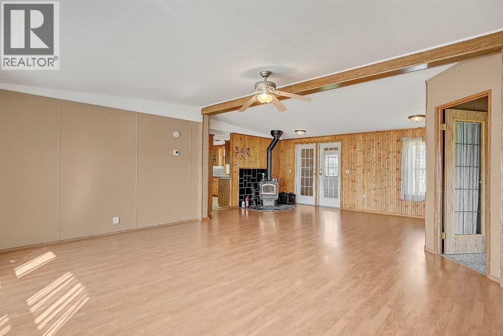 743073 Highway 2 - 17