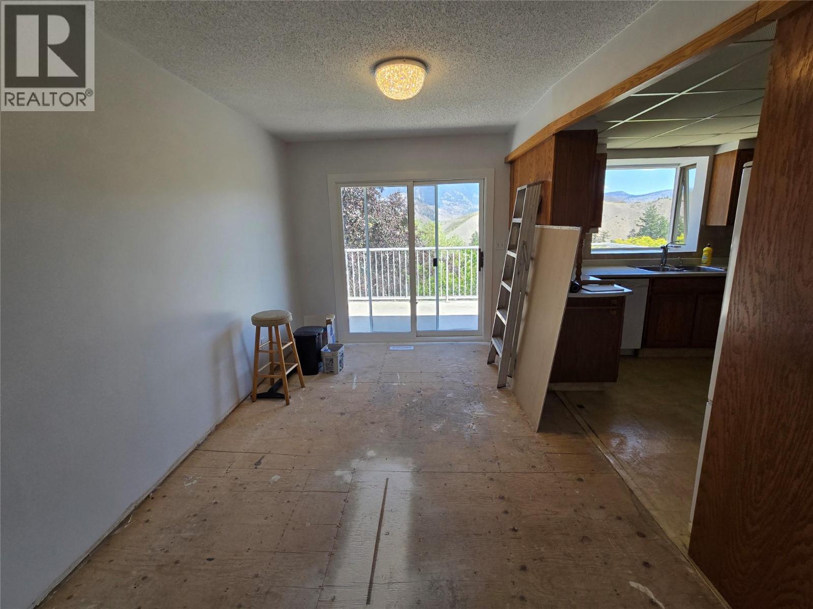 1254 CLEARVIEW Drive - 12