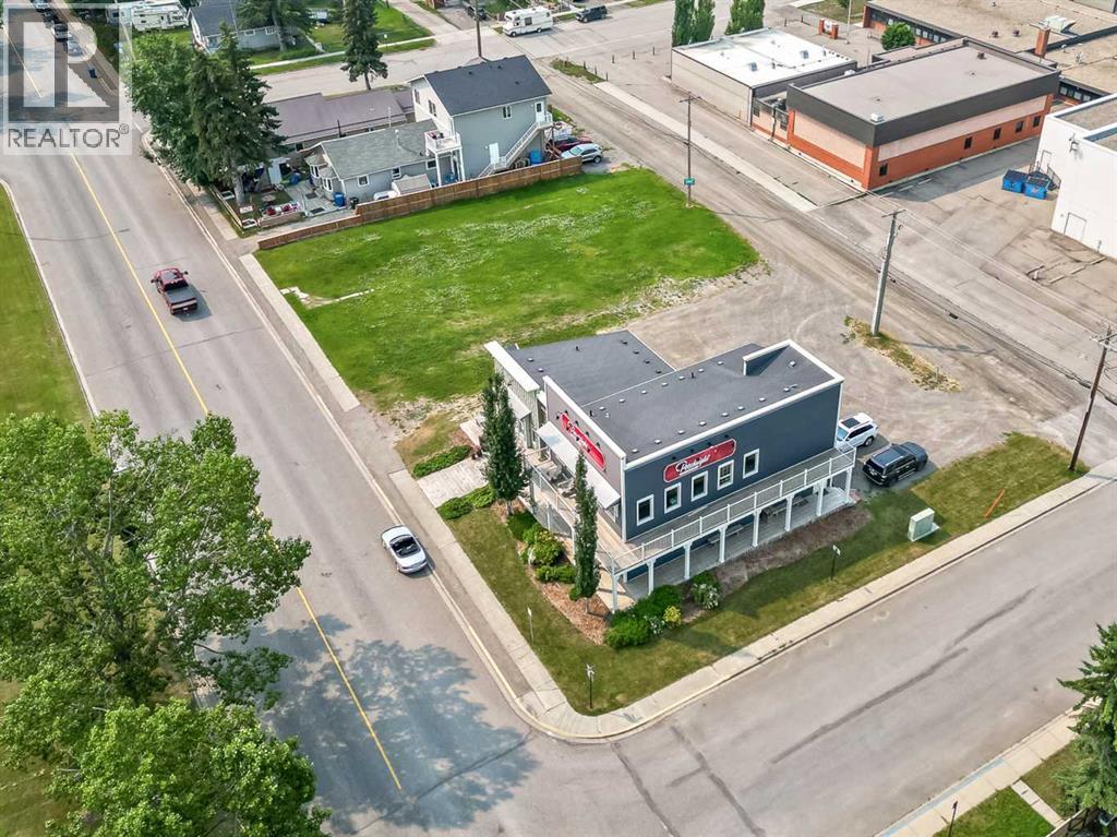 410 Main Street Northwest - Photo 5