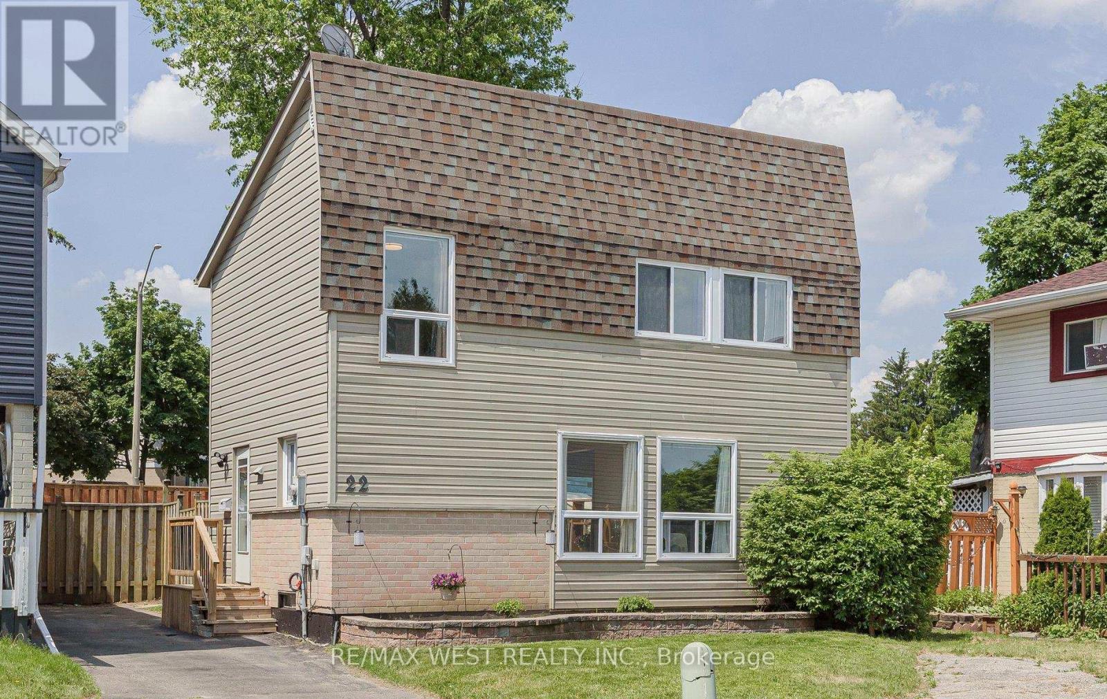 22 JOSEPHINE COURT - 1