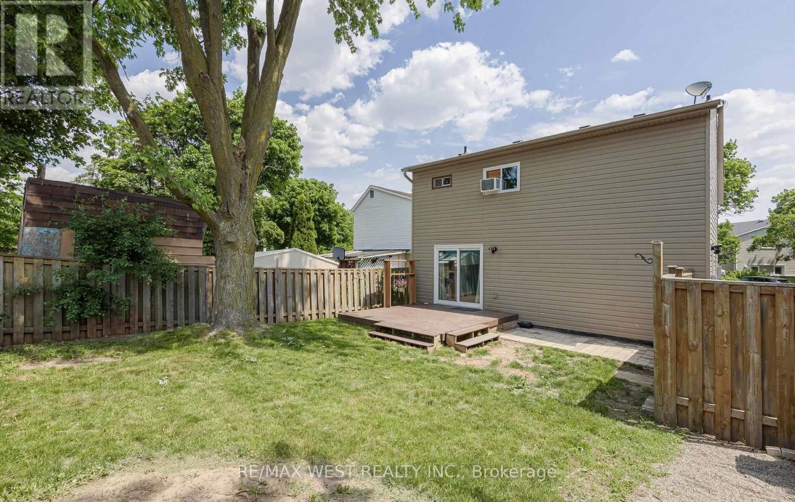 22 JOSEPHINE COURT - 26