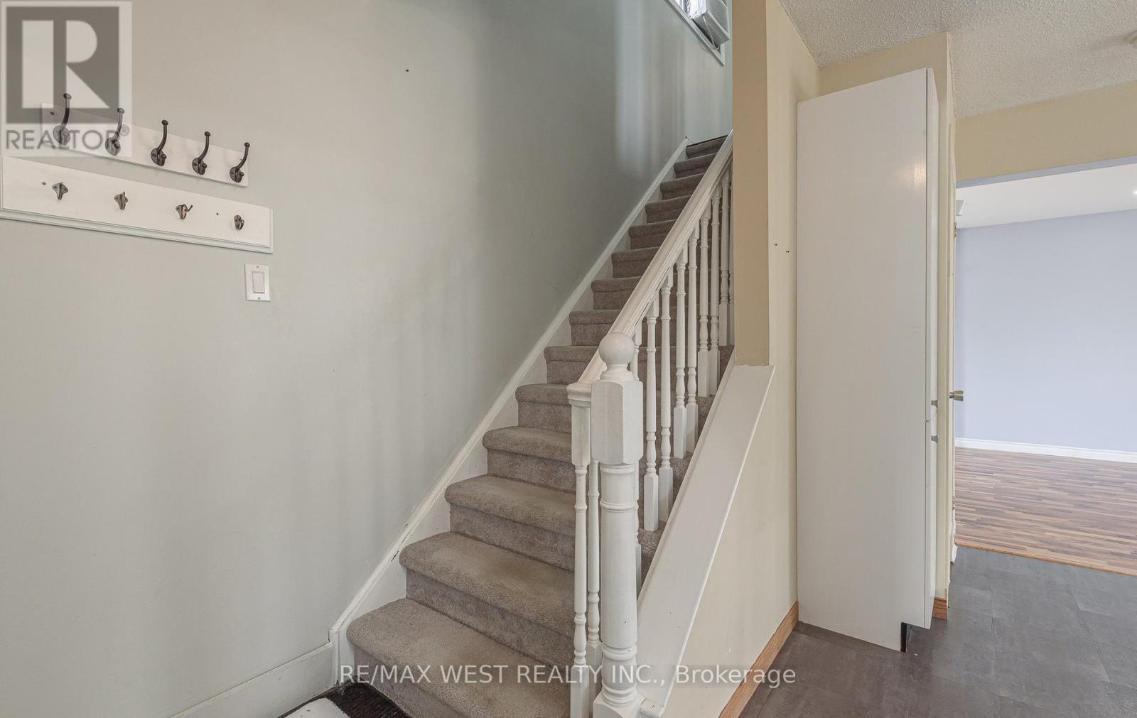 22 JOSEPHINE COURT - 6