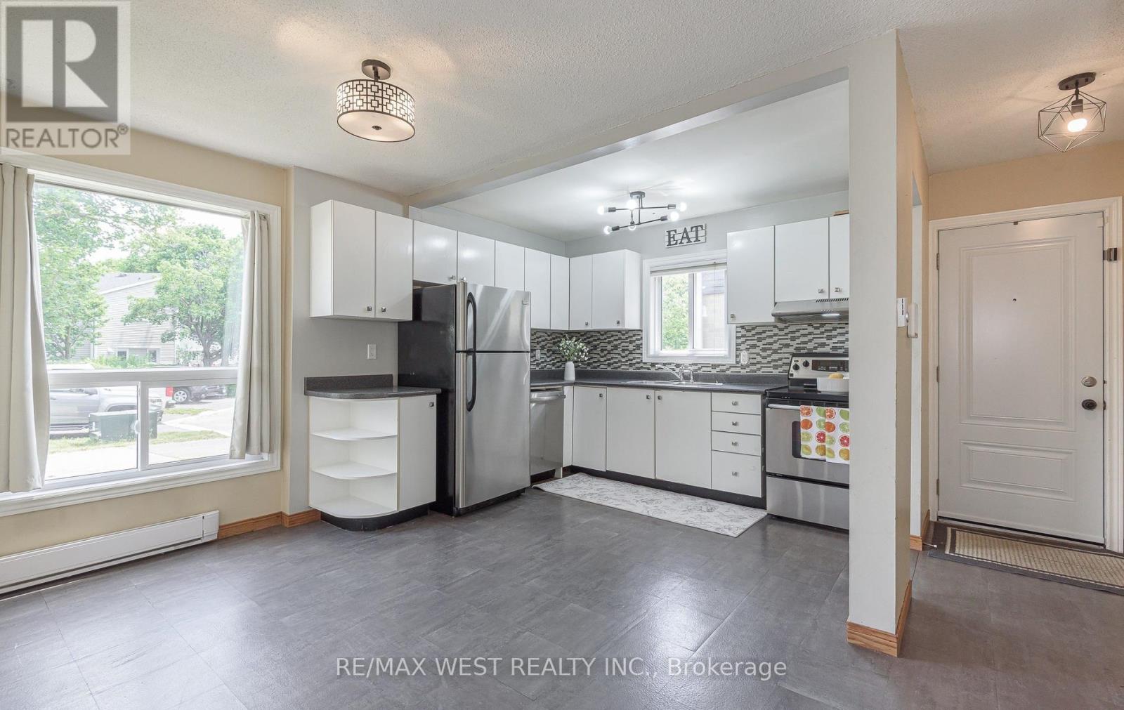 22 JOSEPHINE COURT - 7