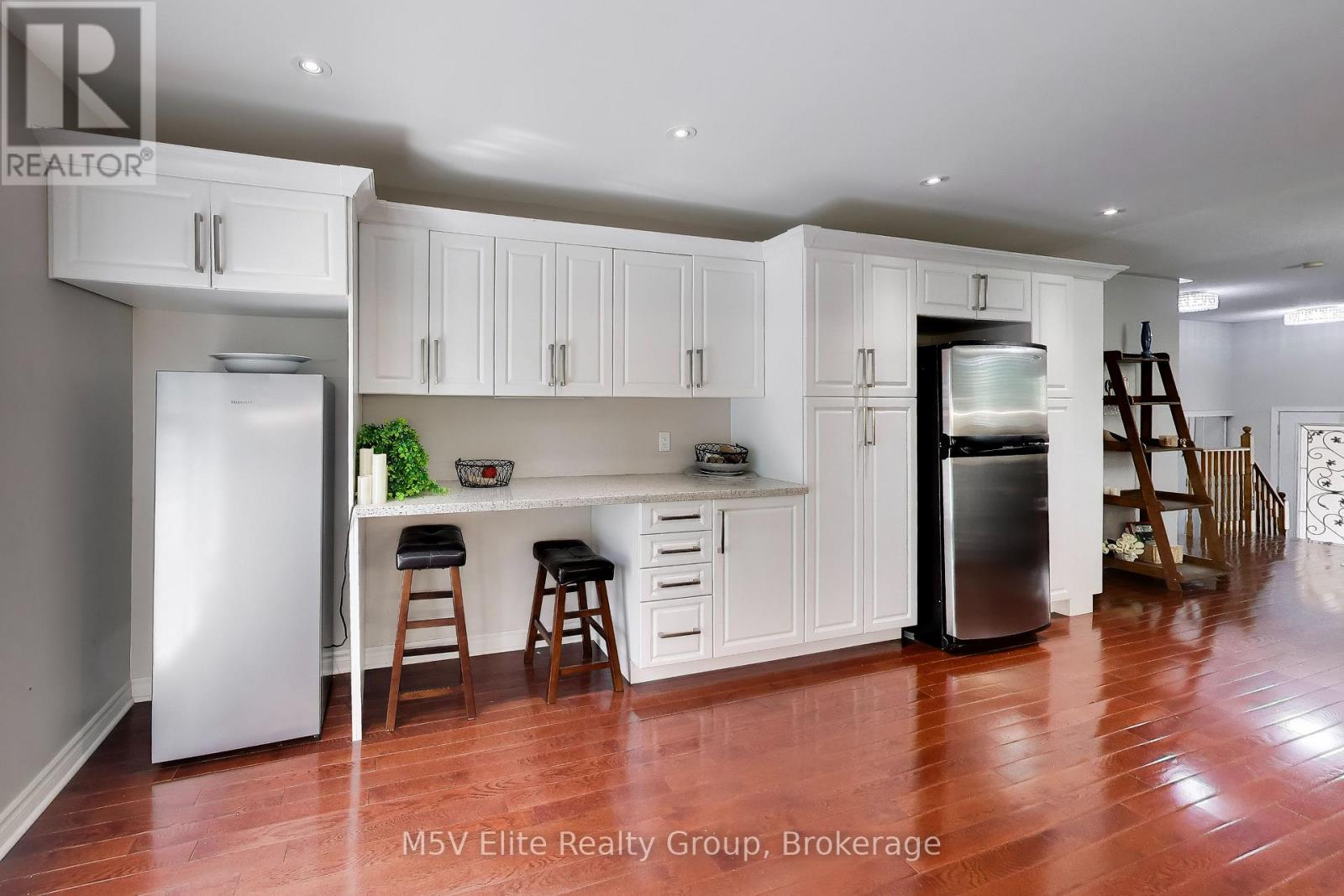 46 ROYAL ORCHARD DRIVE - 5