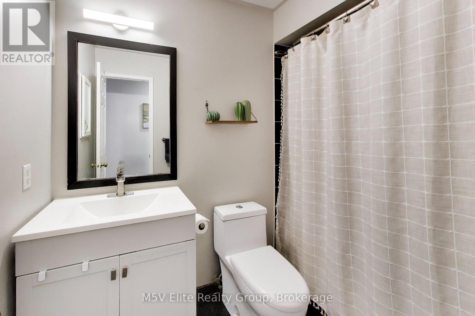 46 ROYAL ORCHARD DRIVE - 7