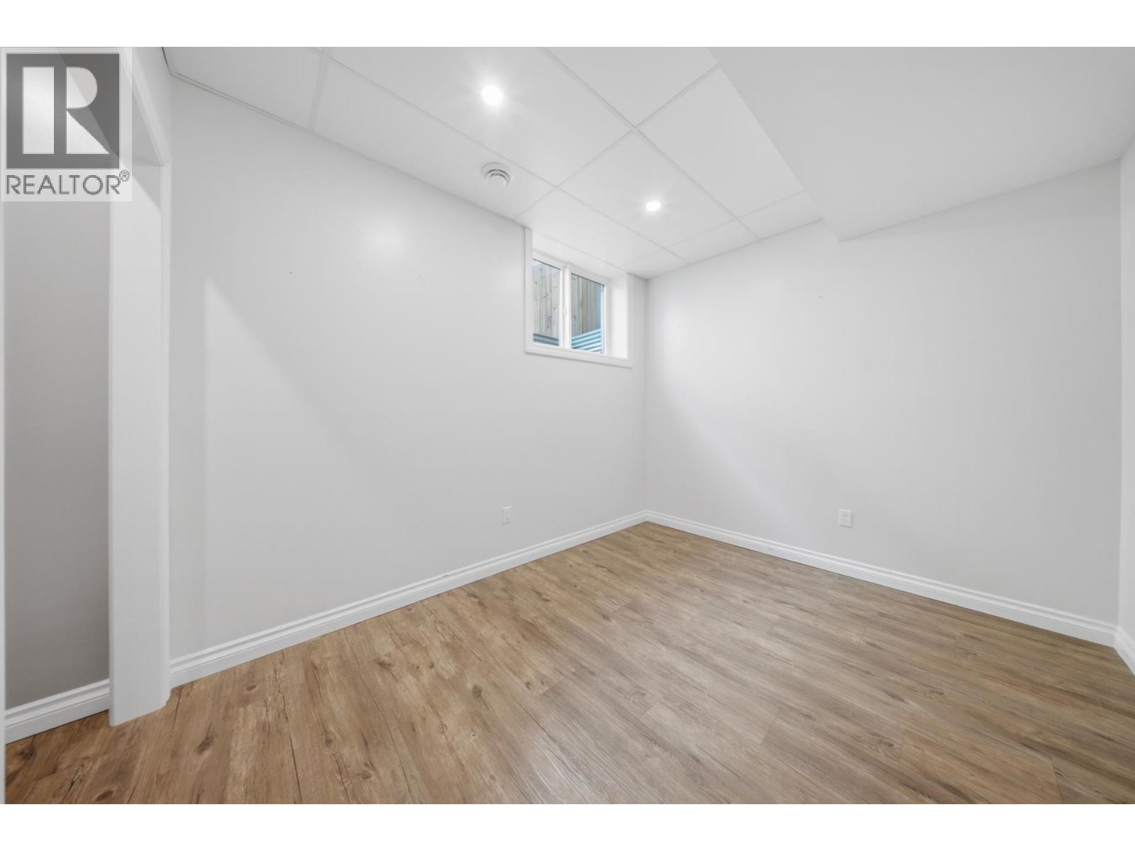 8142 87 AVENUE - Image 25