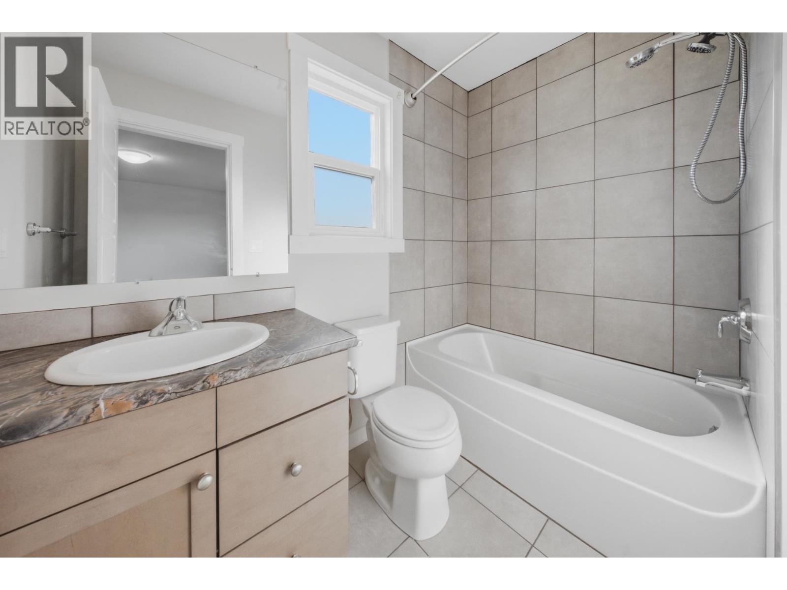 8142 87 AVENUE - Image 16