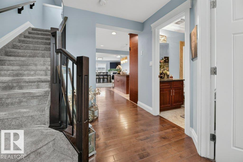 10724 72 AV NW - 2