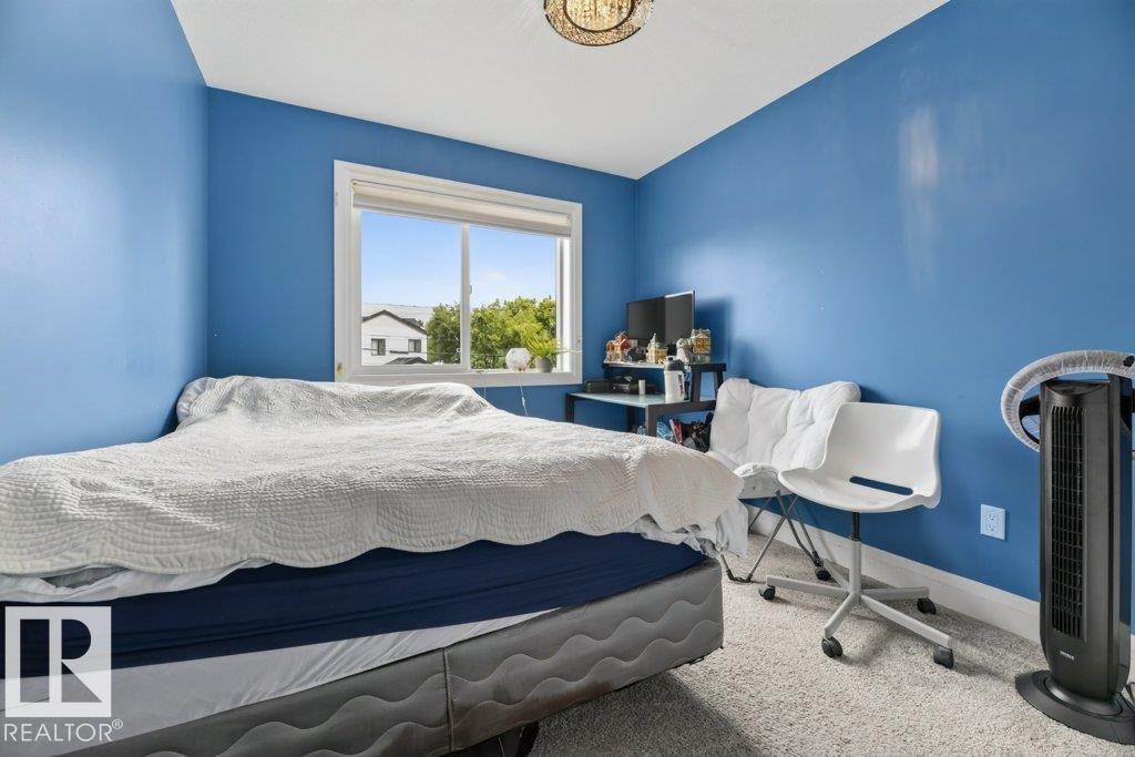 10724 72 AV NW - 21