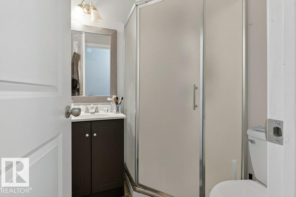 10724 72 AV NW - 28