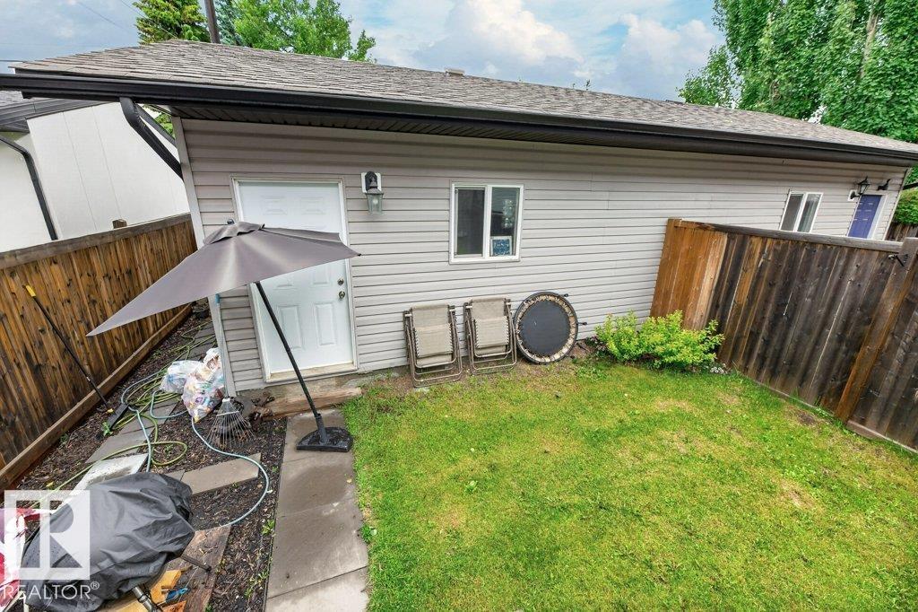 10724 72 AV NW - 31