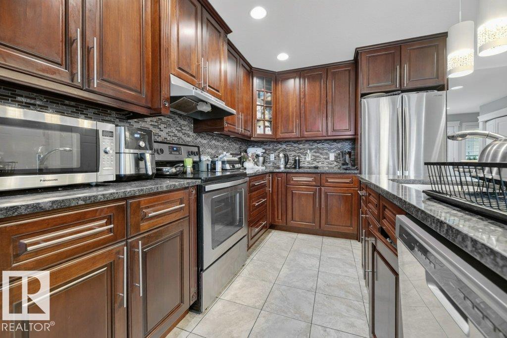 10724 72 AV NW - 4