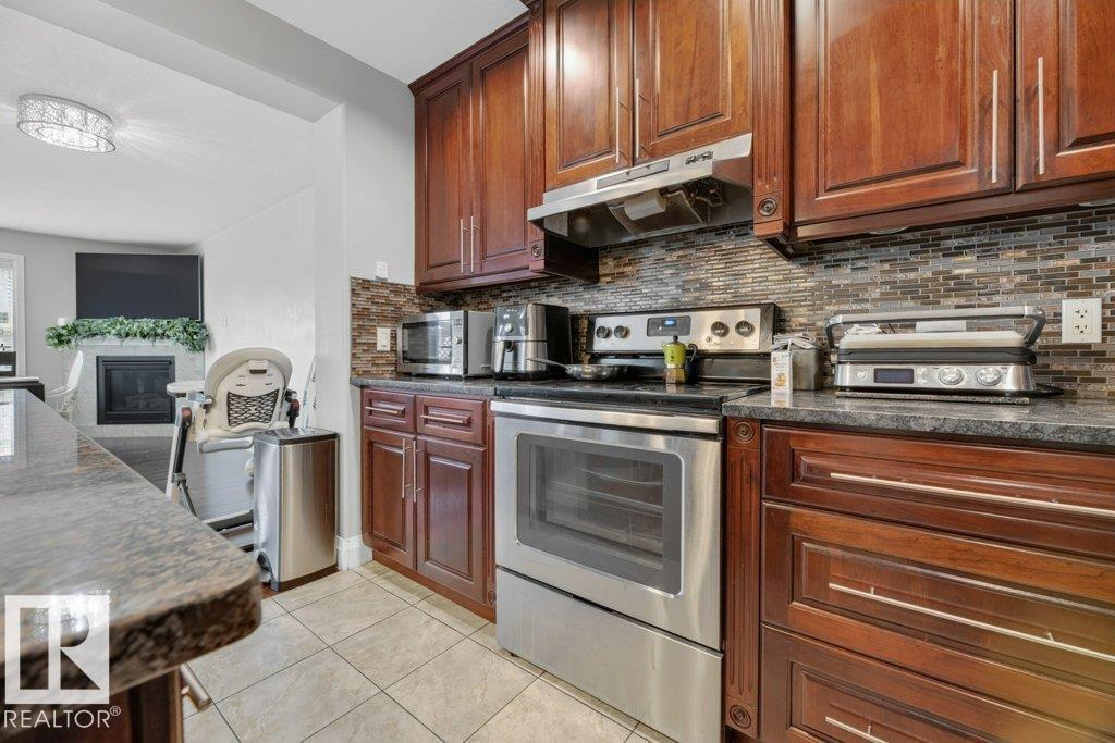 10724 72 AV NW - 7