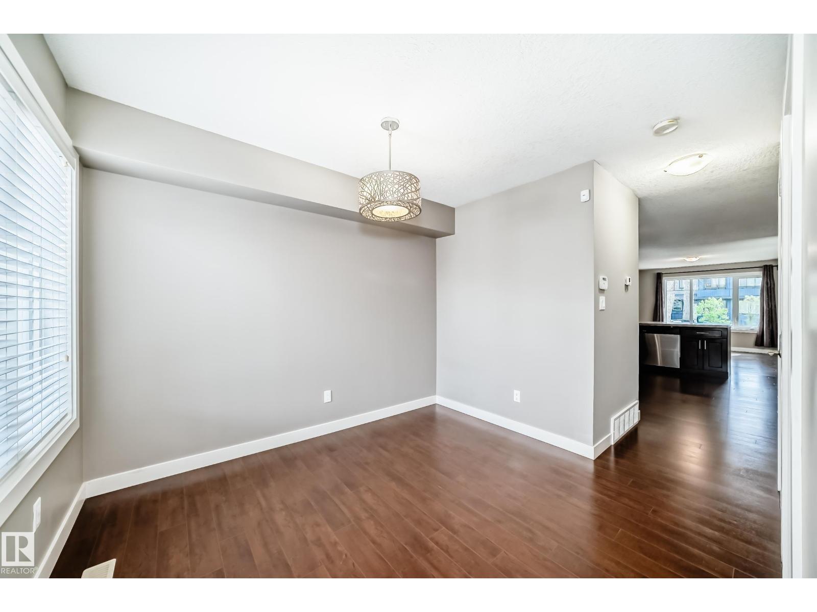 12118 125 ST NW - 11