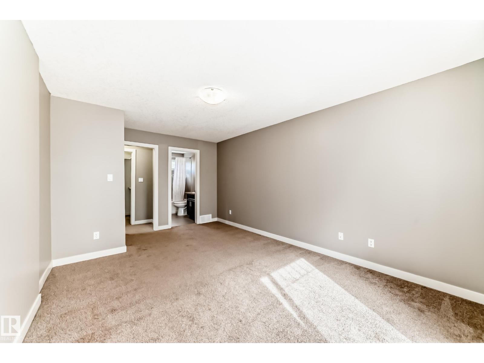 12118 125 ST NW - 33