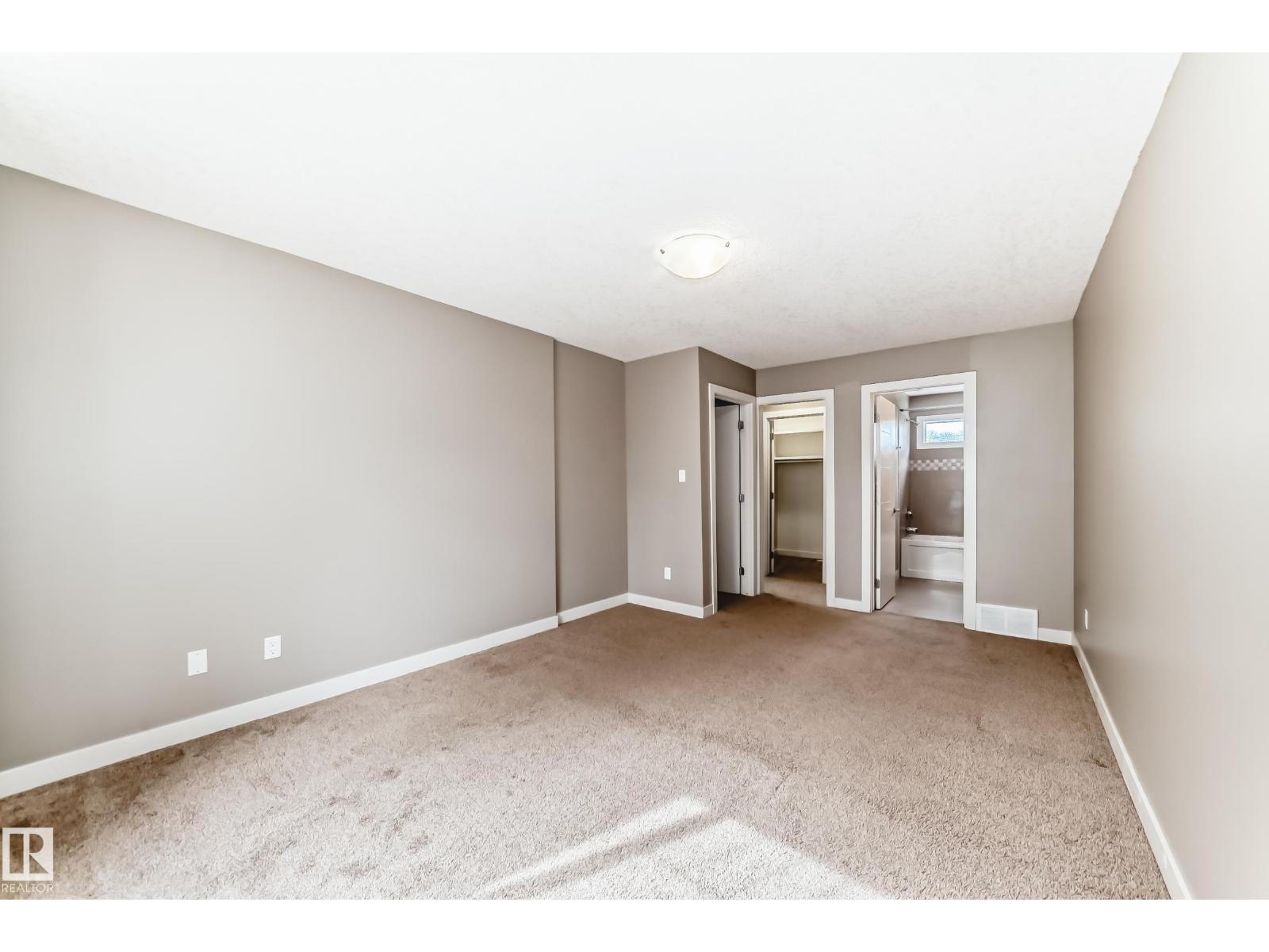 12118 125 ST NW - 35