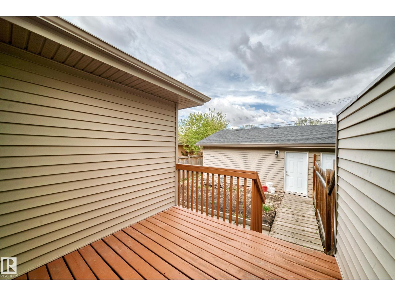 12118 125 ST NW - 56