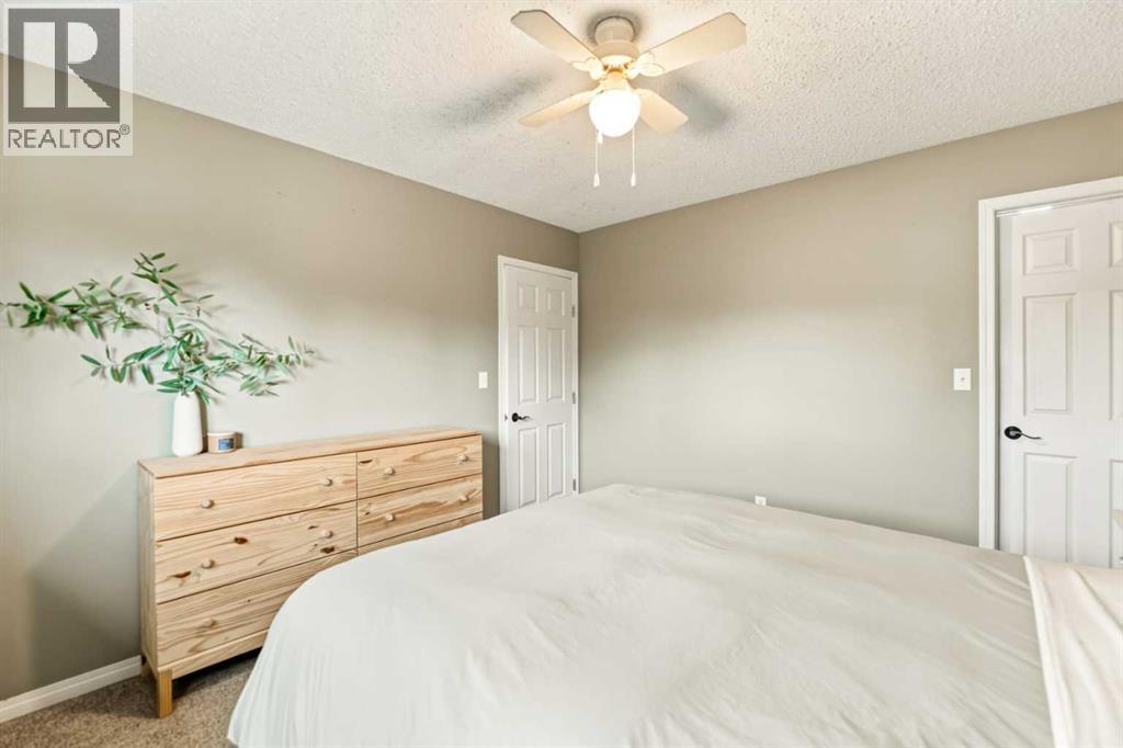 12 Opal Close - 28