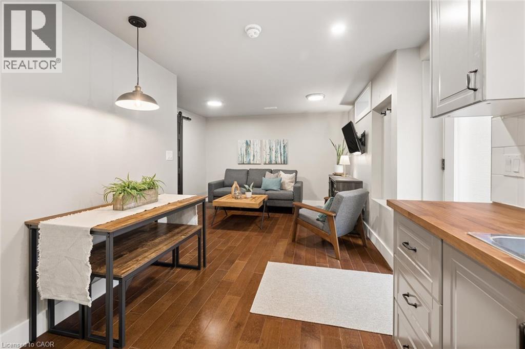 64 WESTBURY Crescent - Image 35