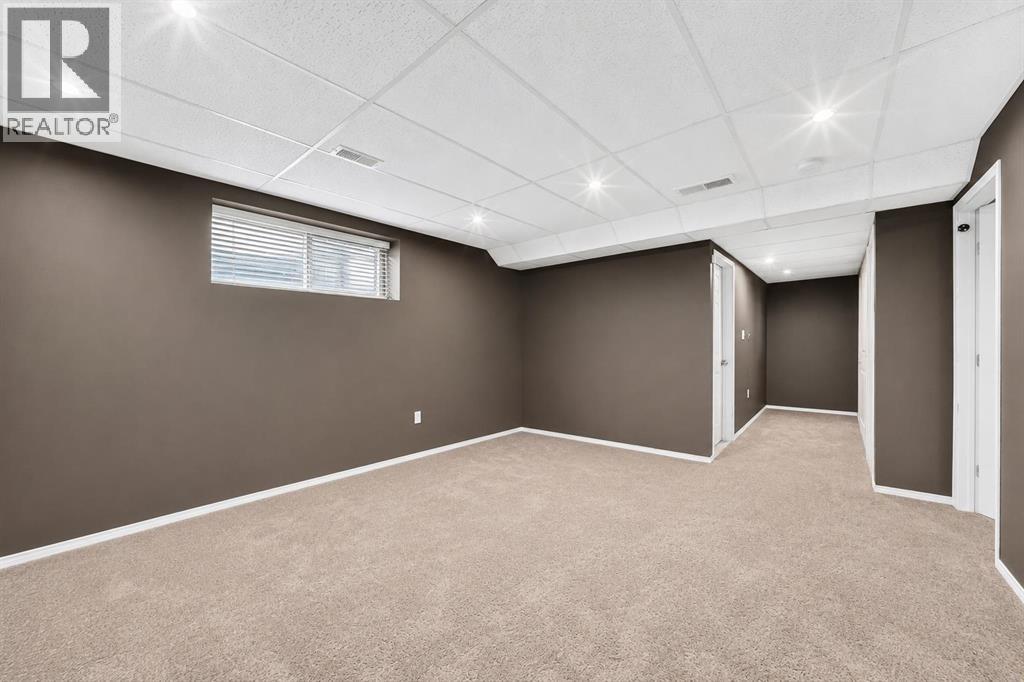 24 Brightonstone Gardens SE - 29