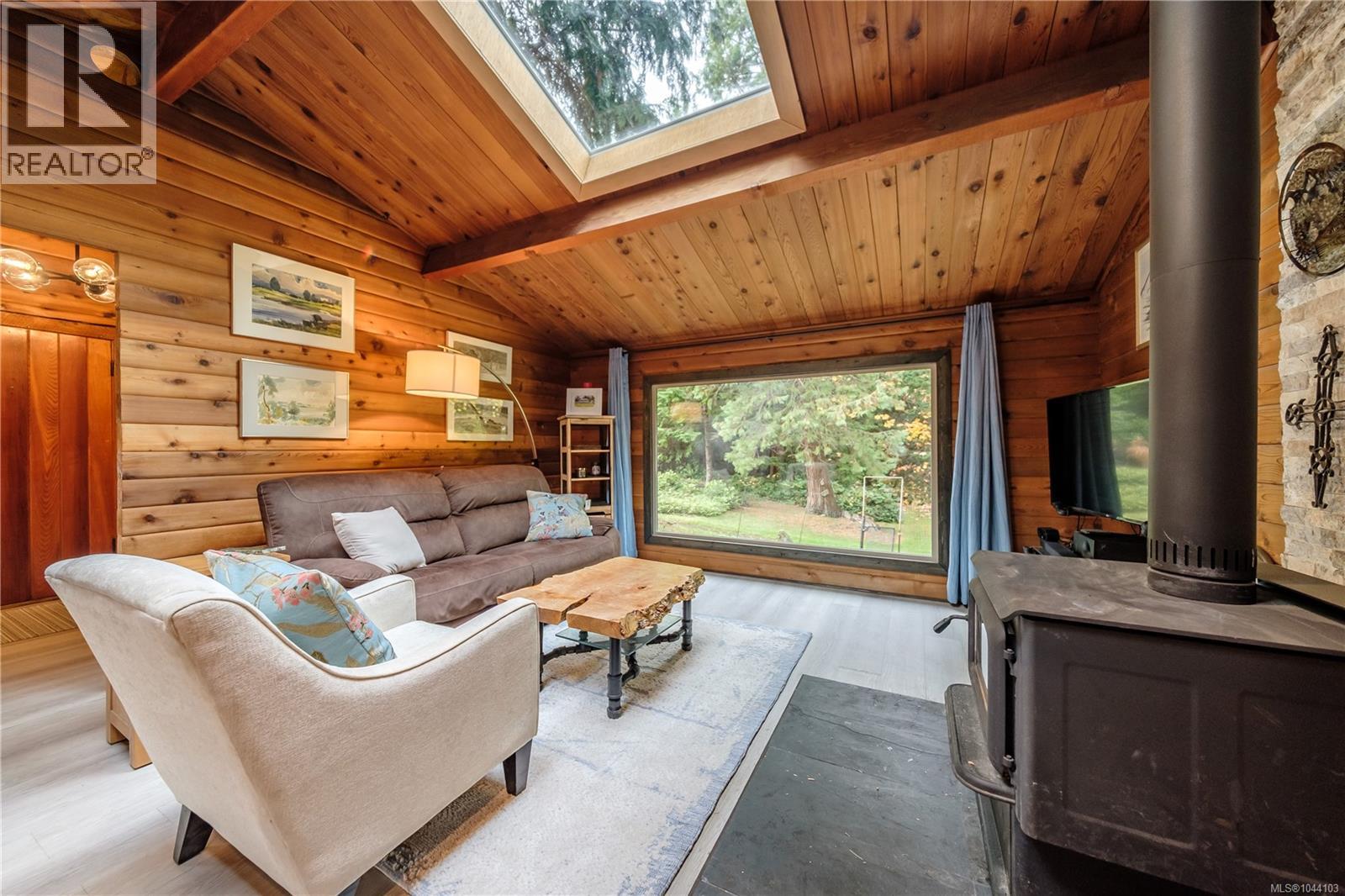 336 Hemlock Ave - 12