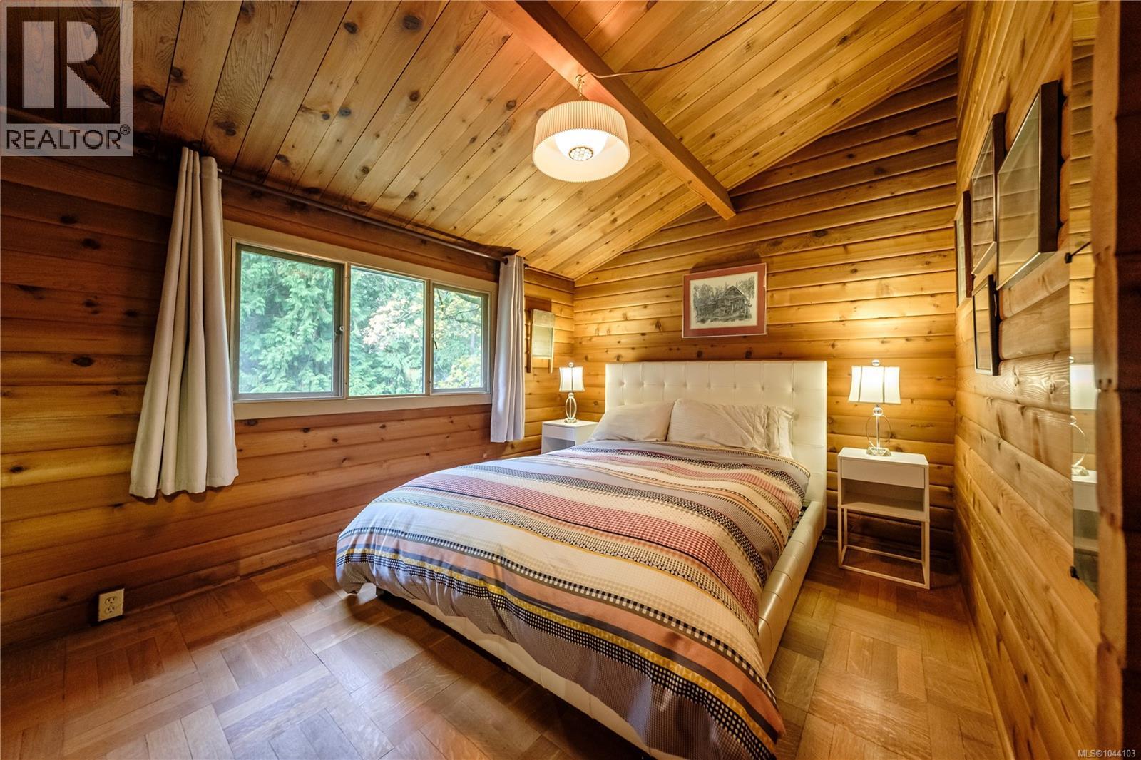 336 Hemlock Ave - 35