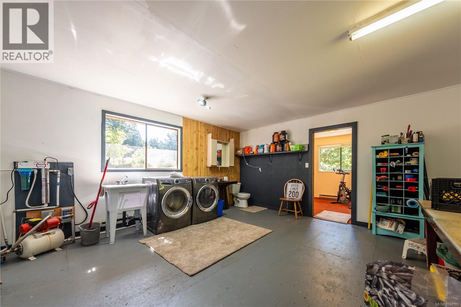 336 Hemlock Ave - 44