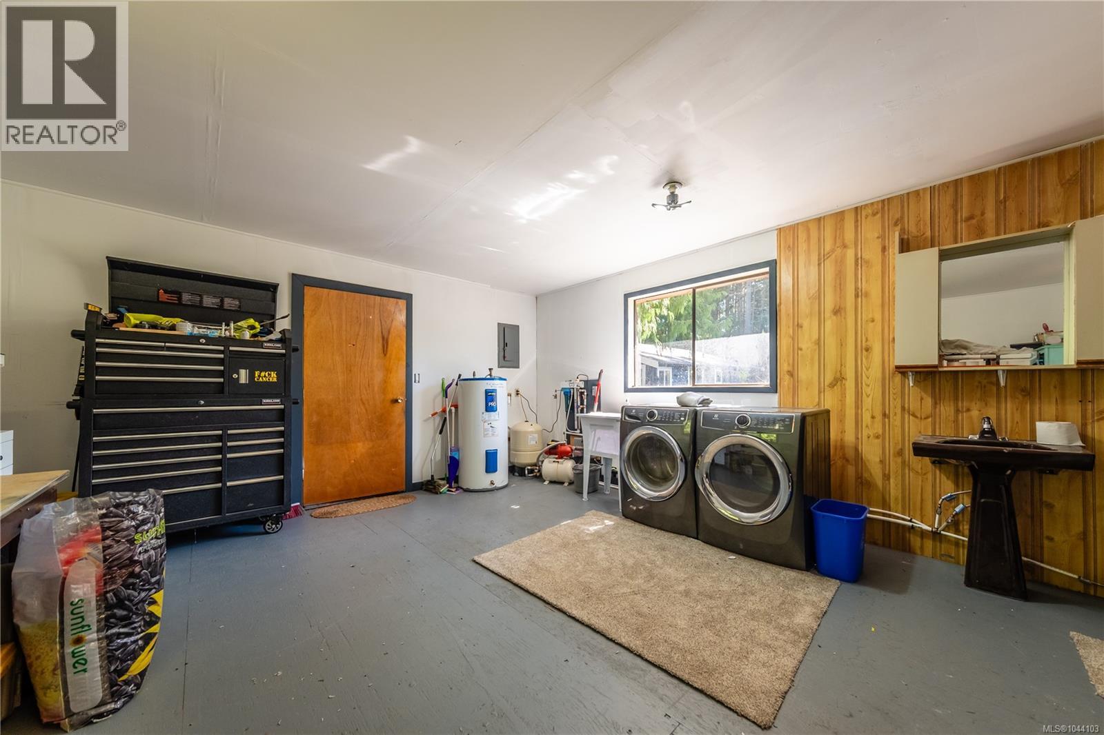 336 Hemlock Ave - 47