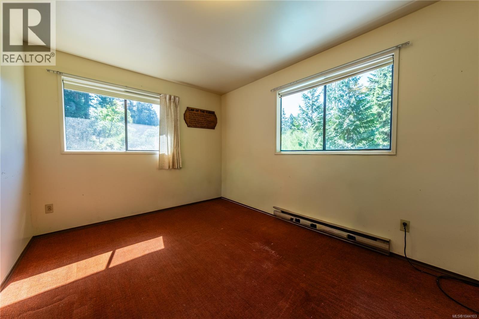 336 Hemlock Ave - 48