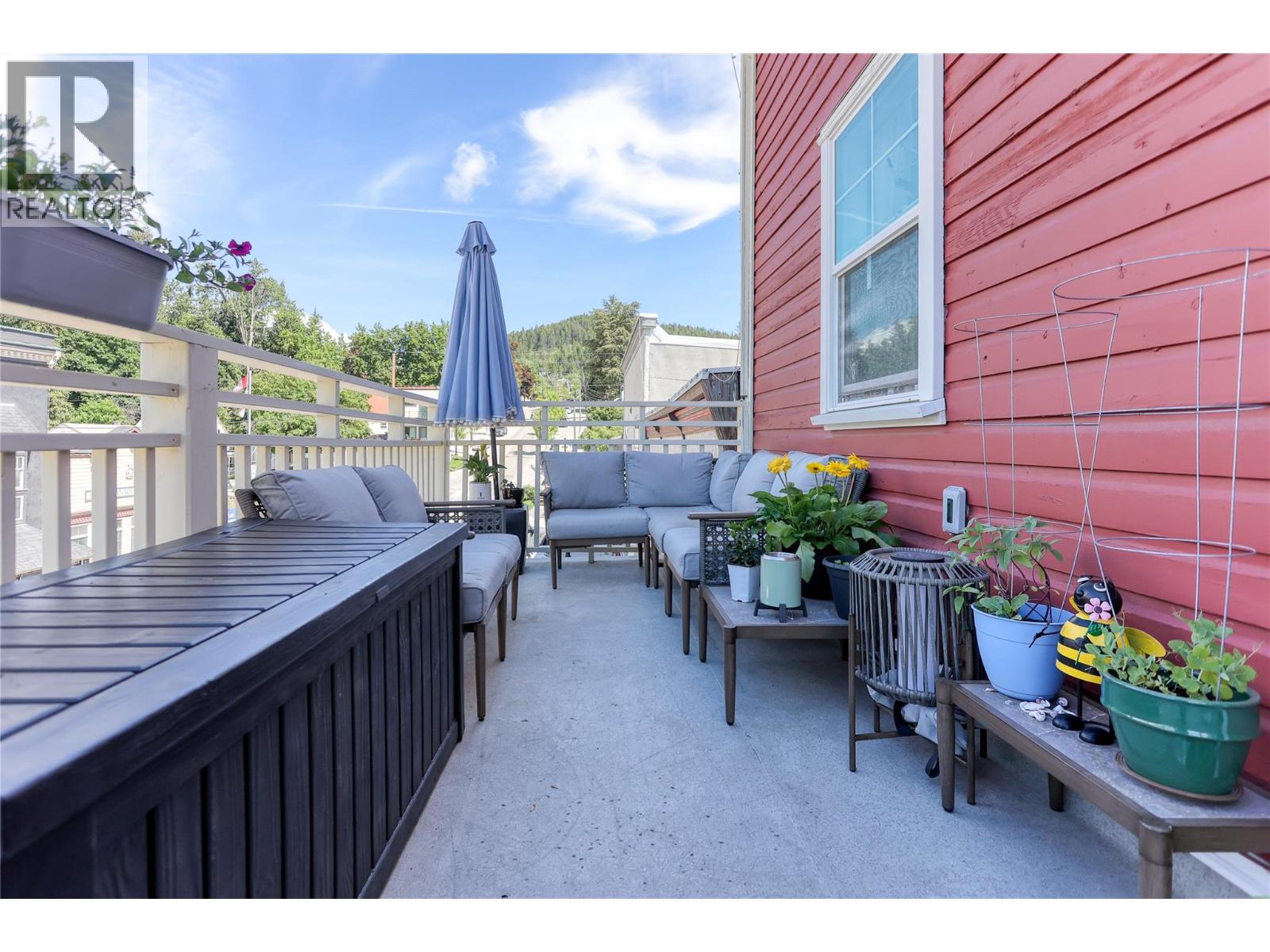 #10 2044 WASHINGTON Street - 16