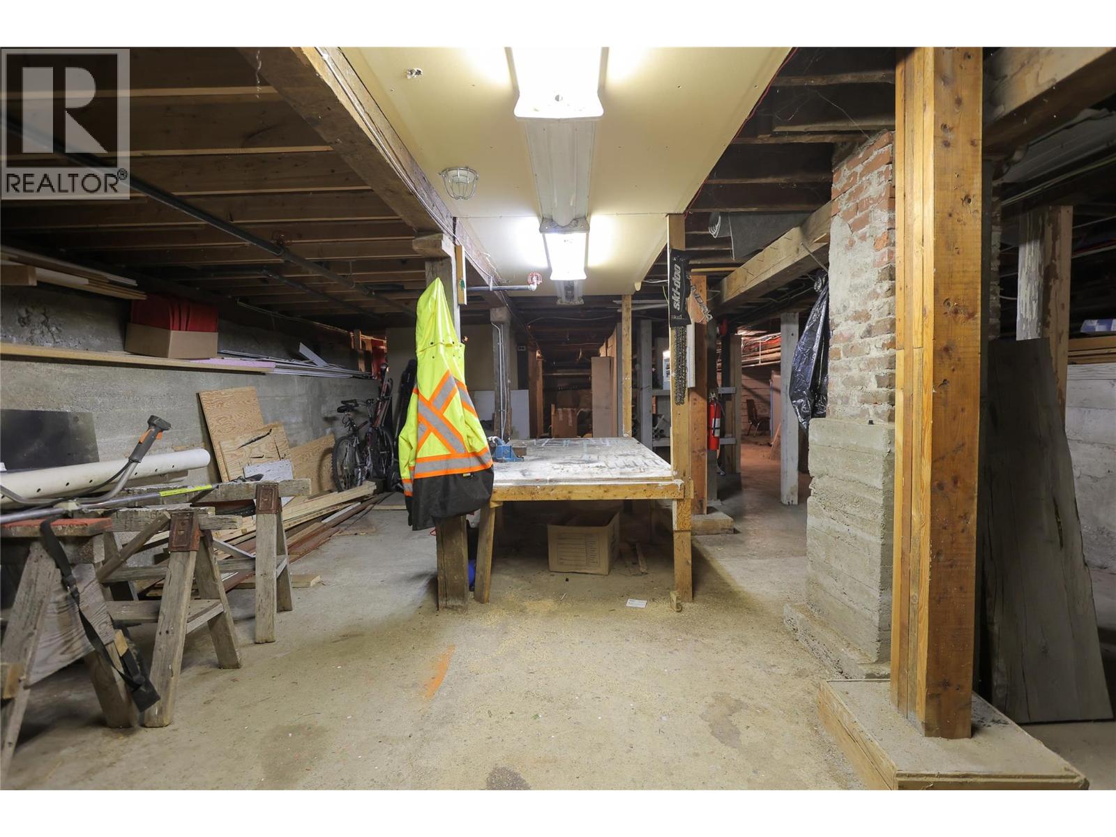 #10 2044 WASHINGTON Street - 21