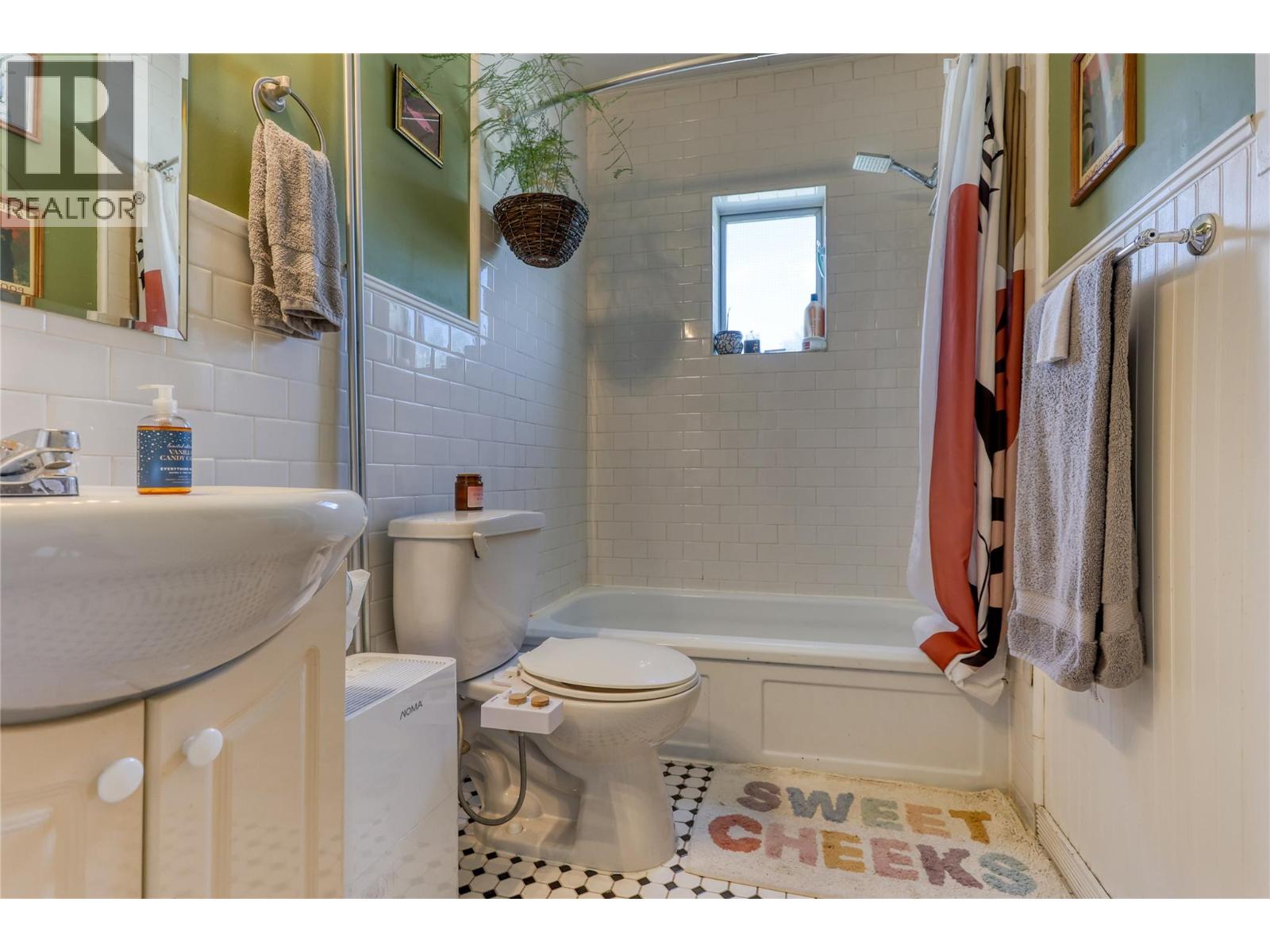 #10 2044 WASHINGTON Street - 7