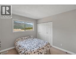 81 Mckay Cres, Port Alice, BC V0N2N0 Photo 13